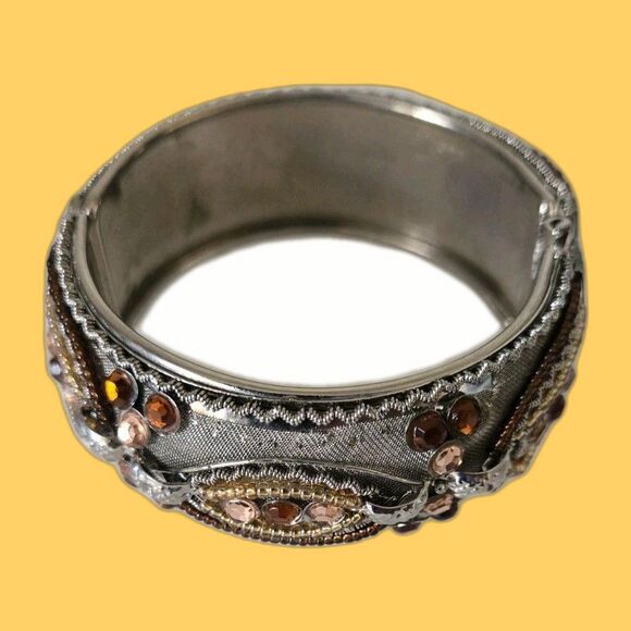 Lane Bryant Women's Silvertone Multicolor Rhinestone Beaded Cuff Bracelet Size 8 - Picture 1 of 5